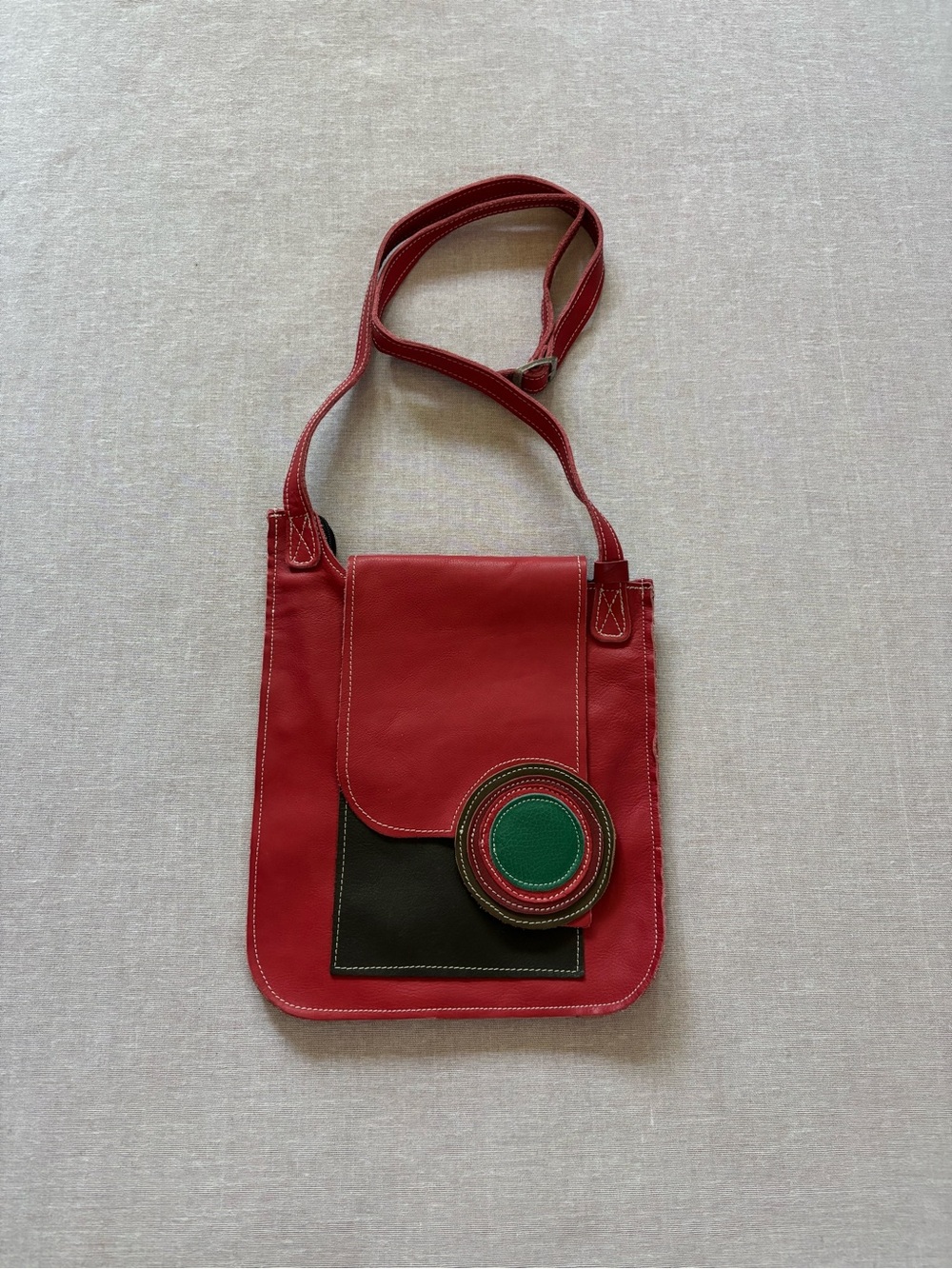 Kolash red leather crossbody purse. - Picture 1 of 13